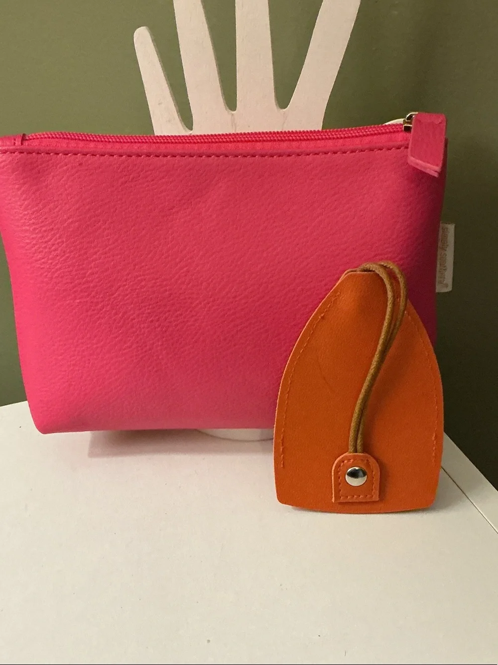 Simply Southern Hot Pink Cosmetic Pouch with Orange Leather Tag Initial “L” EUC